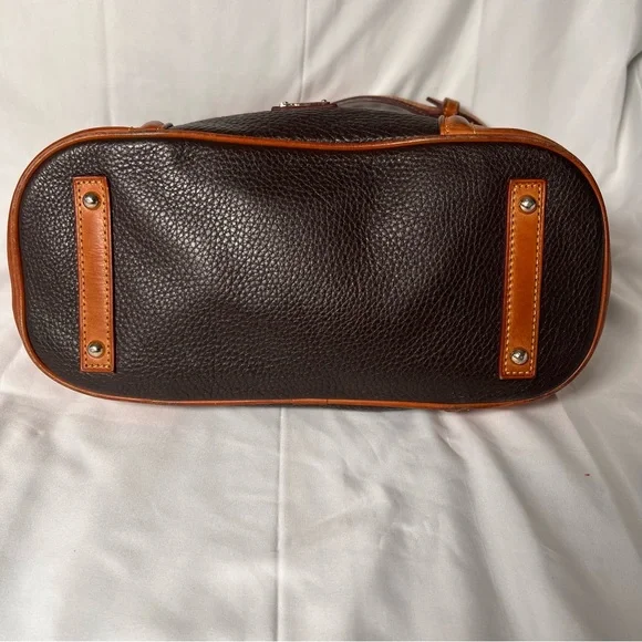 Dooney & Bourke Vintage Black Brown Pebble Leather Hobo Shoulder Bag - Picture 5 of 10